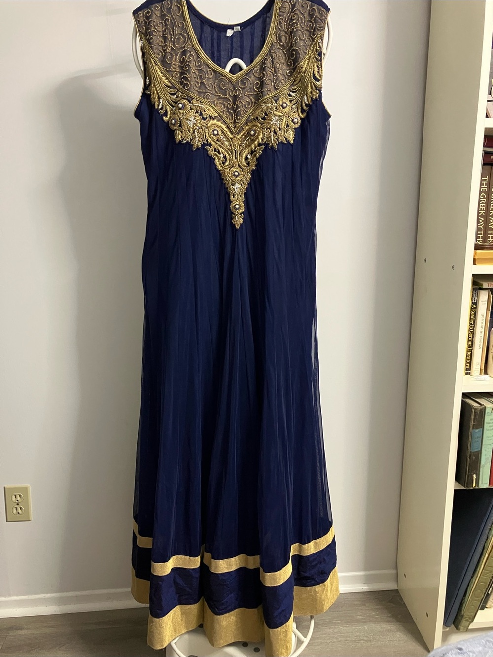 Anarkali Gown Sz XXL w/Scarf Navy Blue/Gold